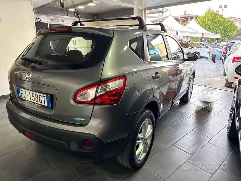 Usata Nissan Qashqai Tekna 110 CV (80 kW) 2011 Grigio SUV