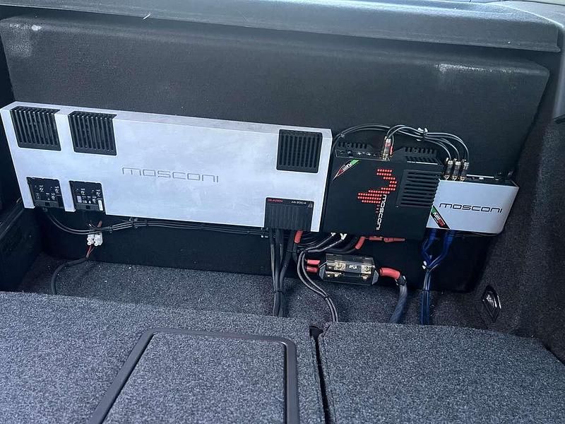 Usata VW Golf VI Comfortline 102 CV (75 kW) 2008 Utilitaria