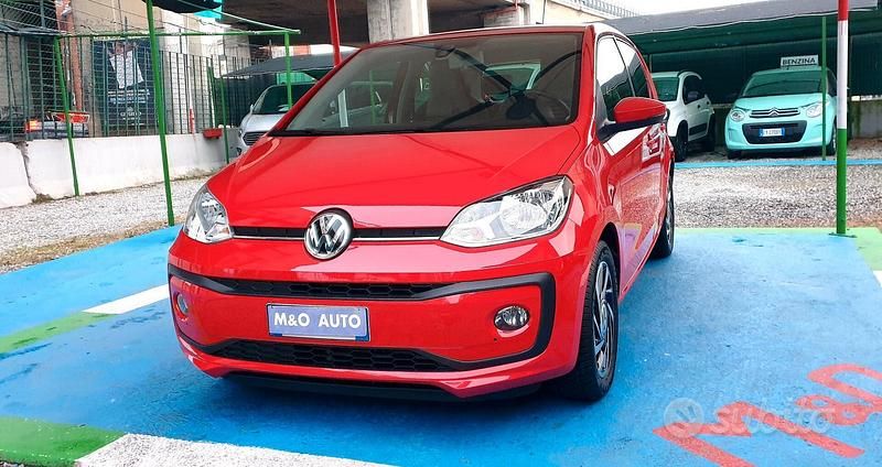 Usata VW up! Move 75 CV (55 kW) 2019 Rosso Utilitaria
