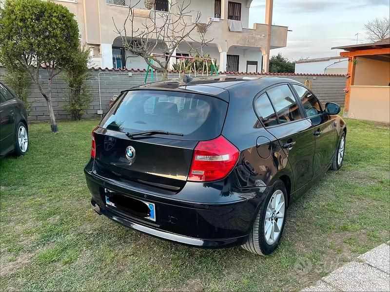 Usata BMW 116 2010 Nero Utilitaria