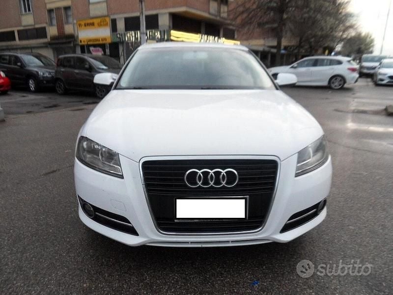 Usata Audi A3 Attraction 105 CV (77 kW) 2011 Bianco Utilitaria
