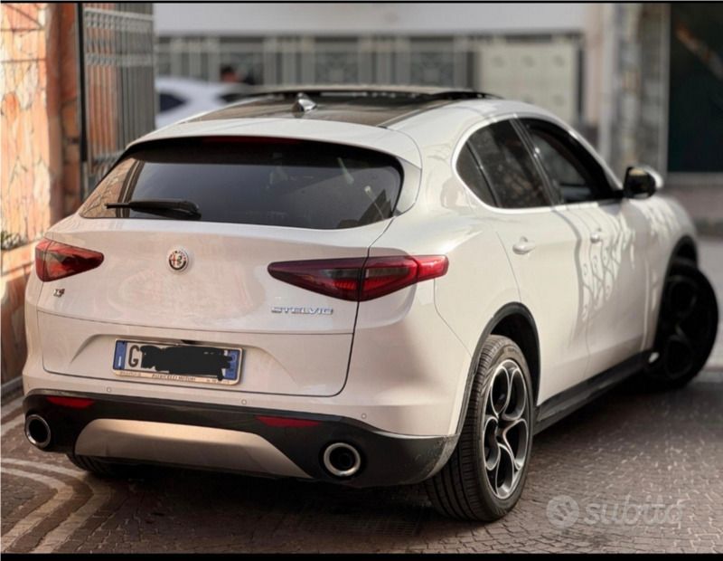 Usata Alfa Romeo Stelvio Ti 210 CV (154 kW) 2020 Bianco SUV