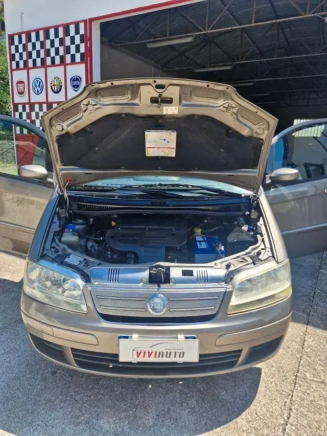 Usata Fiat Idea 90 CV (66 kW) 2007 Grigio Monovolume