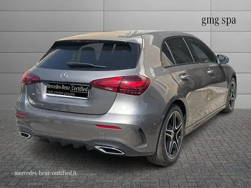 Usata Mercedes A180 Premium 116 CV (85 kW) 2025 Grigio Utilitaria