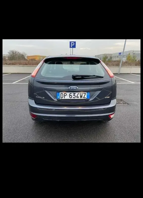 Usata Ford Focus 109 CV (80 kW) 2008 Blu Berlina