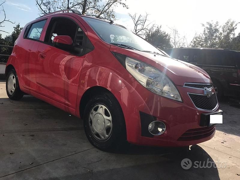 Usata Chevrolet Spark 68 CV (50 kW) 2011 Rosso Utilitaria