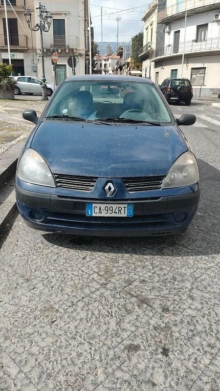 Brugt Renault Clio II 75 HK (55 kW) 2002 Blå Hatchback