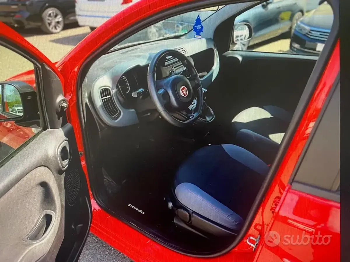 Usata Fiat Panda Easy 69 CV (50 kW) 2018 Rosso Utilitaria
