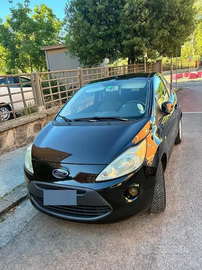 Usata Ford Ka 69 CV (50 kW) 2011 Nero Utilitaria