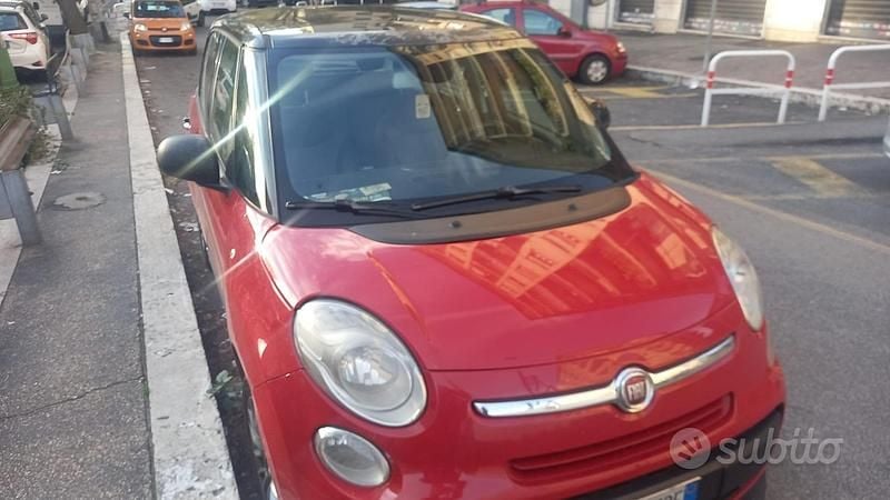 Rosso Usata 2013 Fiat 500L Monovolume | 5000 € - Immagine 1/4