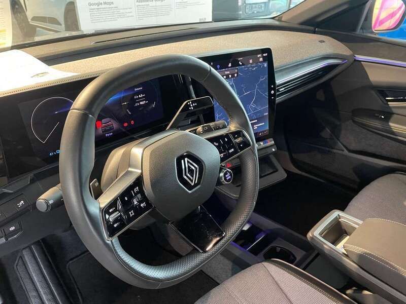 Usata Renault Megane E-Tech Techno 55 kW (75 CV) 2023 Grigio scisto Berlina