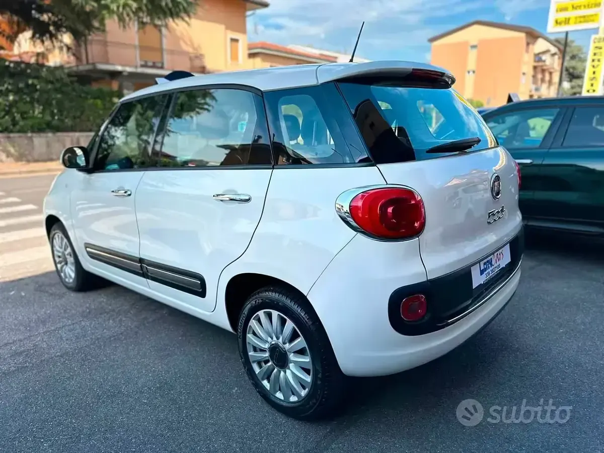 Usata Fiat 500L Lounge 80 CV (58 kW) 2015 Bianco Monovolume