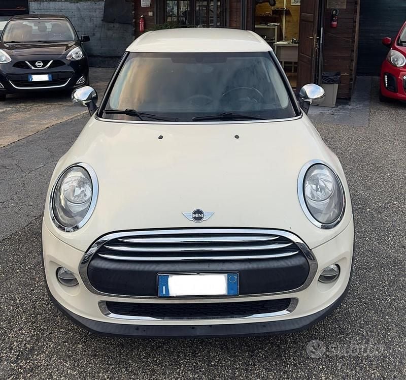 Usata Mini One D Business 95 CV (69 kW) 2015 Beige Utilitaria