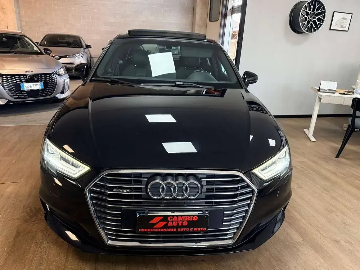 Usata Audi e-tron Sport 110 kW (150 CV) 2018 Nero SUV