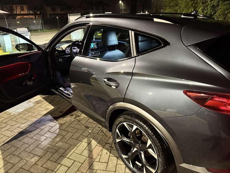 Usata Cupra Formentor VZ2 204 CV (150 kW) 2021 Grigio SUV