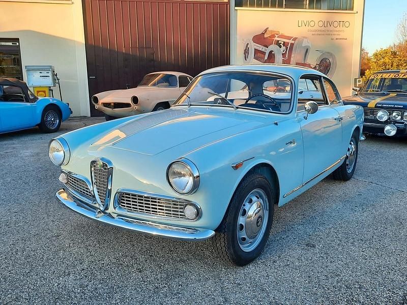 Usata Alfa Romeo Giulietta Sprint 80 CV (58 kW) 1959 Blu Coupé