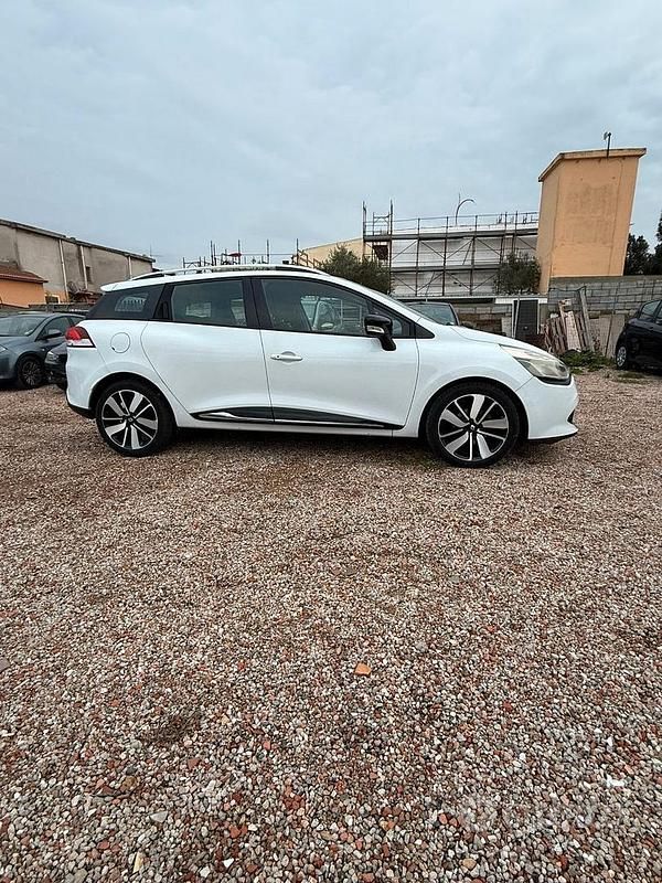 Usata Renault Clio GrandTour 90 CV (66 kW) 2014 Bianco Station wagon