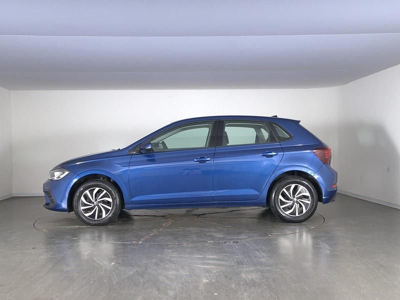 Begagnad VW Polo Life 95 HK (69 kW) 2025 Blå Halvkombi