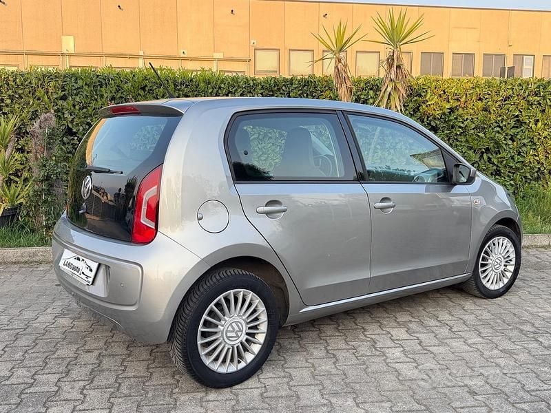 Usata VW up! 68 CV (50 kW) 2016 Grigio Utilitaria