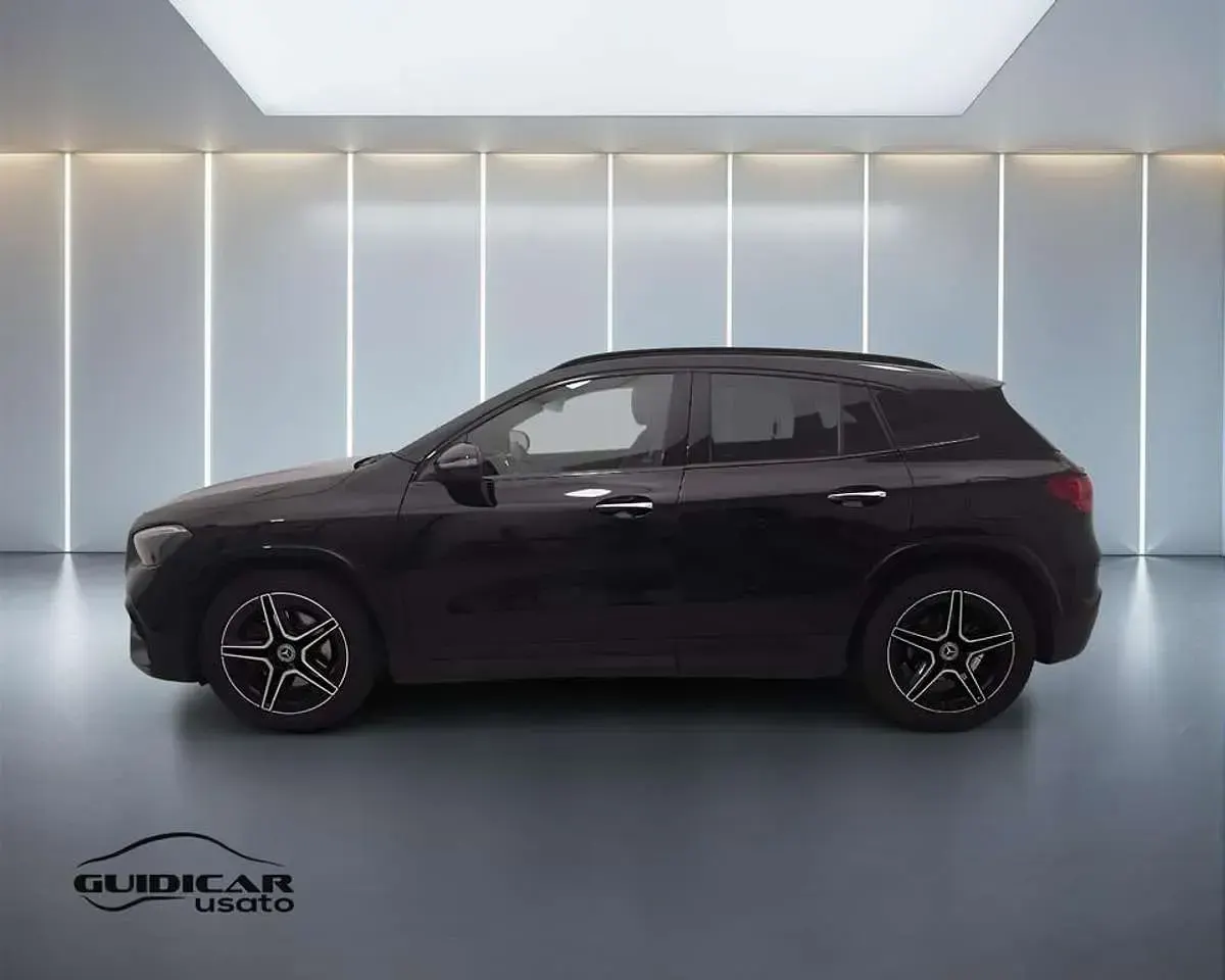 Usata Mercedes GLA180 Advanced Plus 116 CV (85 kW) 2023 Nero SUV