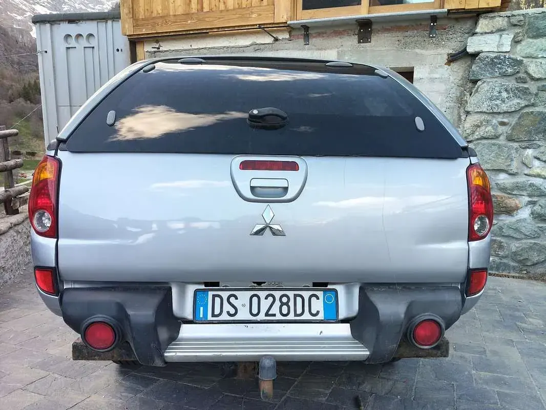 Usata Mitsubishi L200 Warrior 167 CV (122 kW) 2008 Pick-up