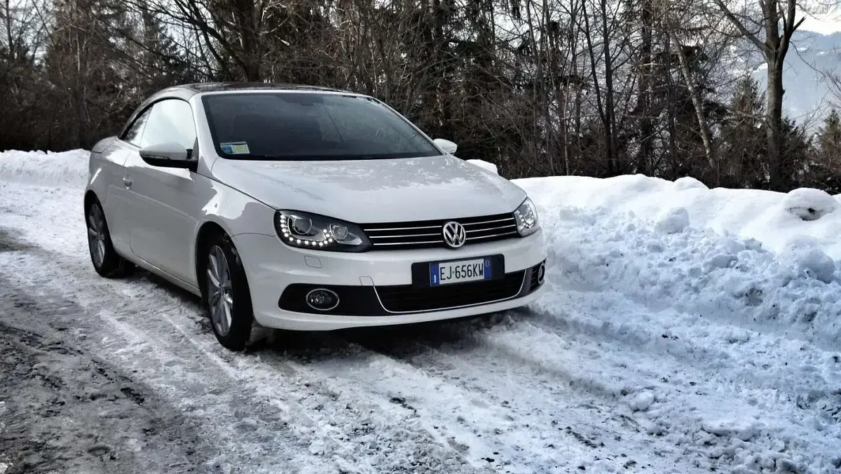 Usata VW Eos 140 CV (102 kW) 2011 Cabrio