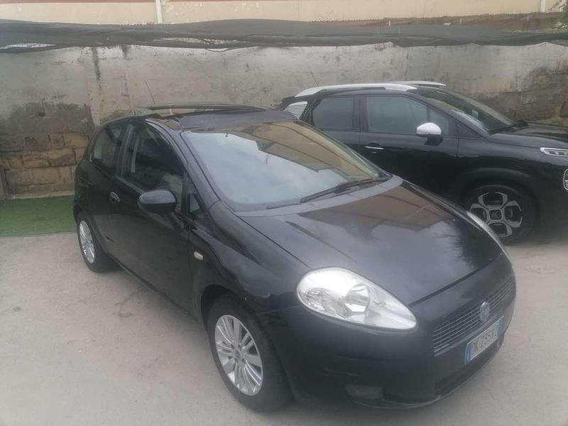 Usata Fiat Grande Punto Dynamic 75 CV (55 kW) 2007 Utilitaria