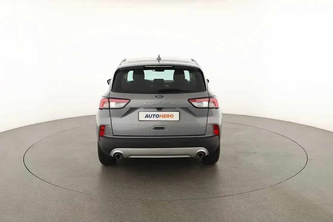Usata Ford Kuga Titanium 120 CV (88 kW) 2021 Grigio SUV