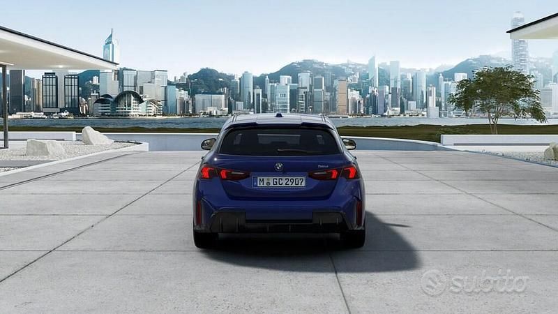 Usata BMW 118 Comfort Edition 150 CV (110 kW) 2024 Blu Utilitaria