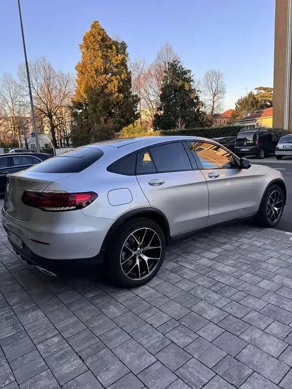 Usata Mercedes GLC300 Premium Plus 245 CV (180 kW) 2019 SUV