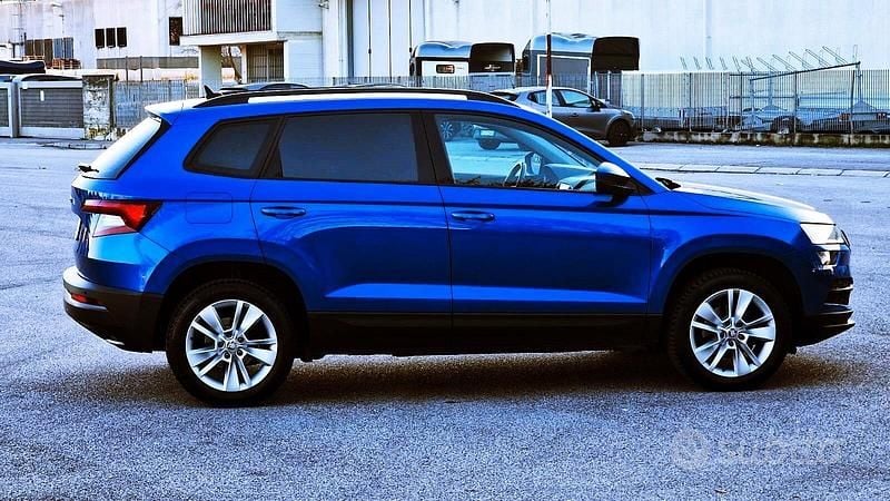Usata Skoda Karoq Executive 116 CV (85 kW) 2020 Blu SUV
