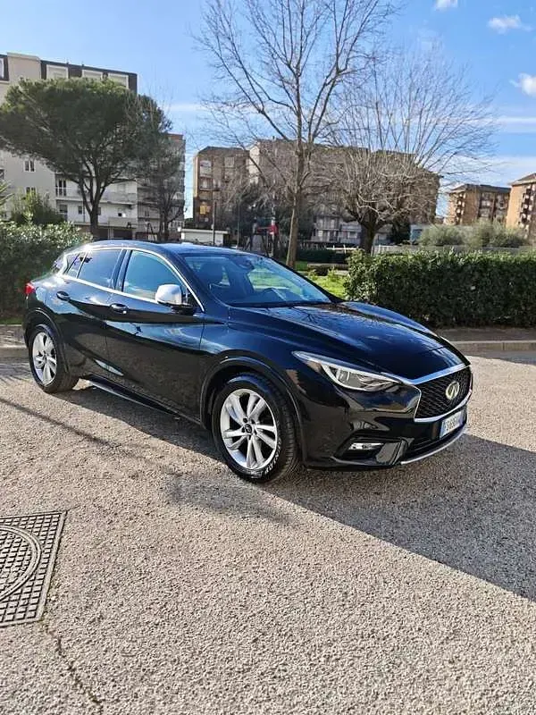 Usata Infiniti Q30 Business Executive 109 CV (80 kW) 2018 Berlina
