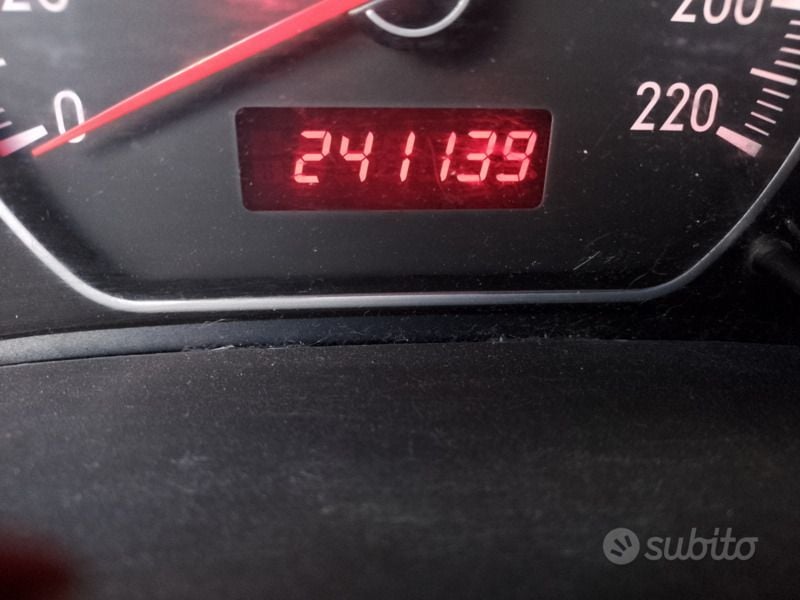 Usata Fiat Sedici 120 CV (88 kW) 2006 Nero SUV