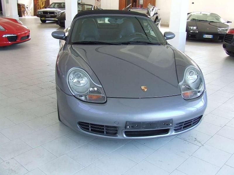 Usata Porsche Boxster 252 CV (185 kW) 2001 Grigio Cabrio