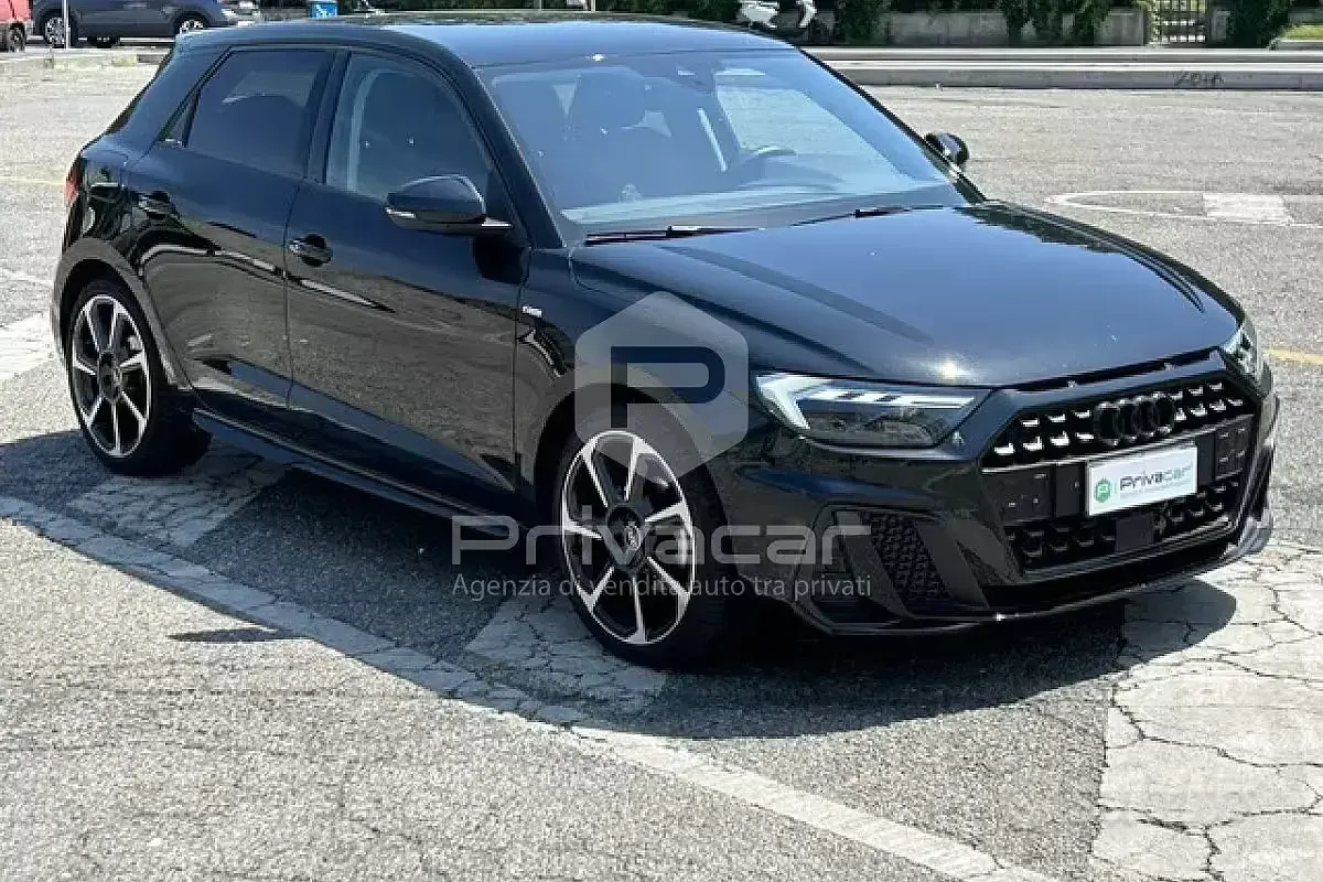 Usata Audi A1 Design 116 CV (85 kW) 2025 Nero SUV