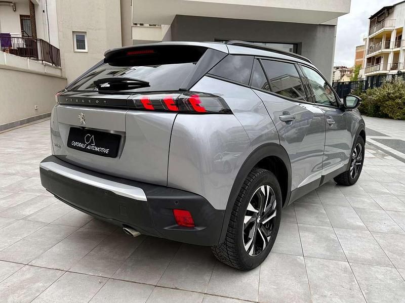 Usata Peugeot 2008 Allure 131 CV (96 kW) 2022 Grigio SUV