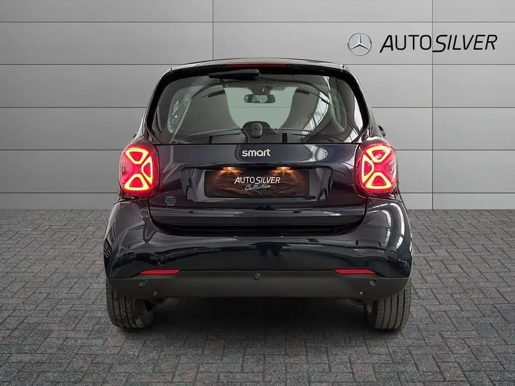 Usata Smart ForTwo Electric Drive Prime 41 kW (56 CV) 2022 Nero Coupé