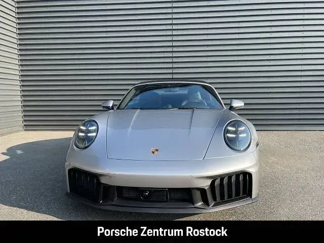 Usata Porsche 911 Carrera GTS 541 CV (397 kW) 2026 Argento Cabrio
