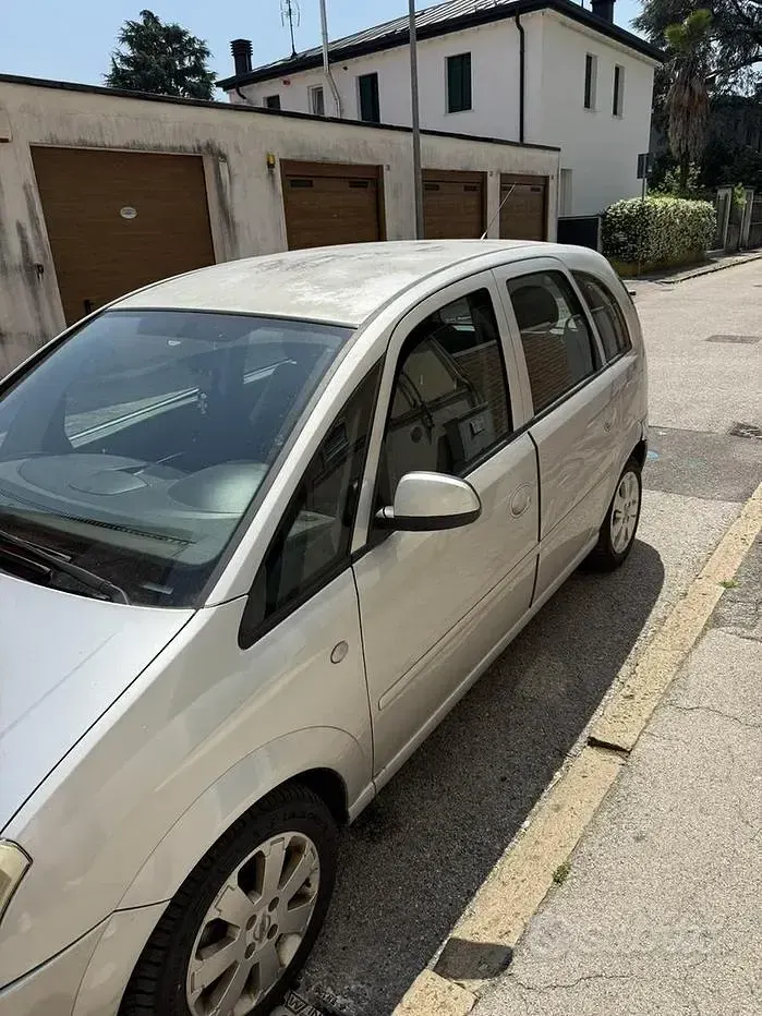 Usata Opel Meriva 75 CV (55 kW) 2006 Grigio Monovolume