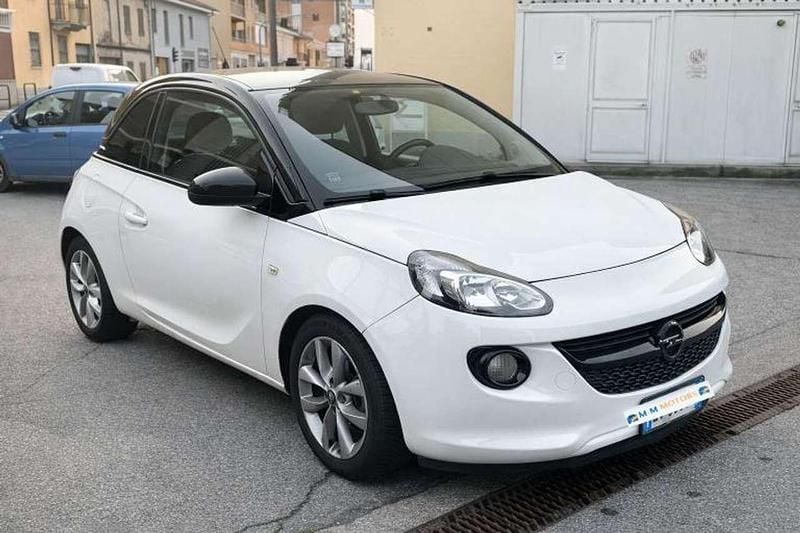 Usata Opel Adam Edition 87 CV (63 kW) 2014 Bianco Utilitaria