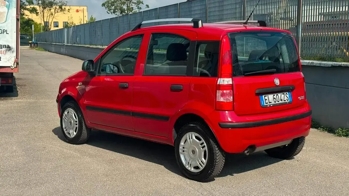 Usata Fiat Panda Classica 77 CV (56 kW) 2012 Rosso Utilitaria
