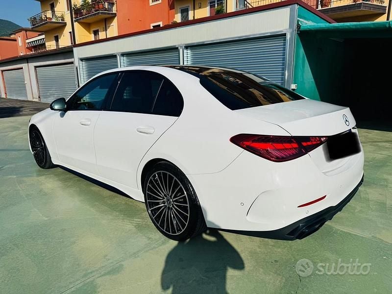 Usata Mercedes C300 AMG Line Premium Plus 265 CV (194 kW) 2022 Bianco Berlina
