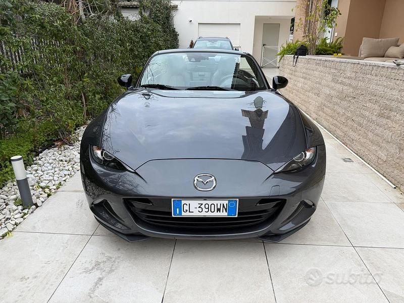Usata Mazda MX5 Exceed 160 CV (117 kW) 2015 Grigio Cabrio