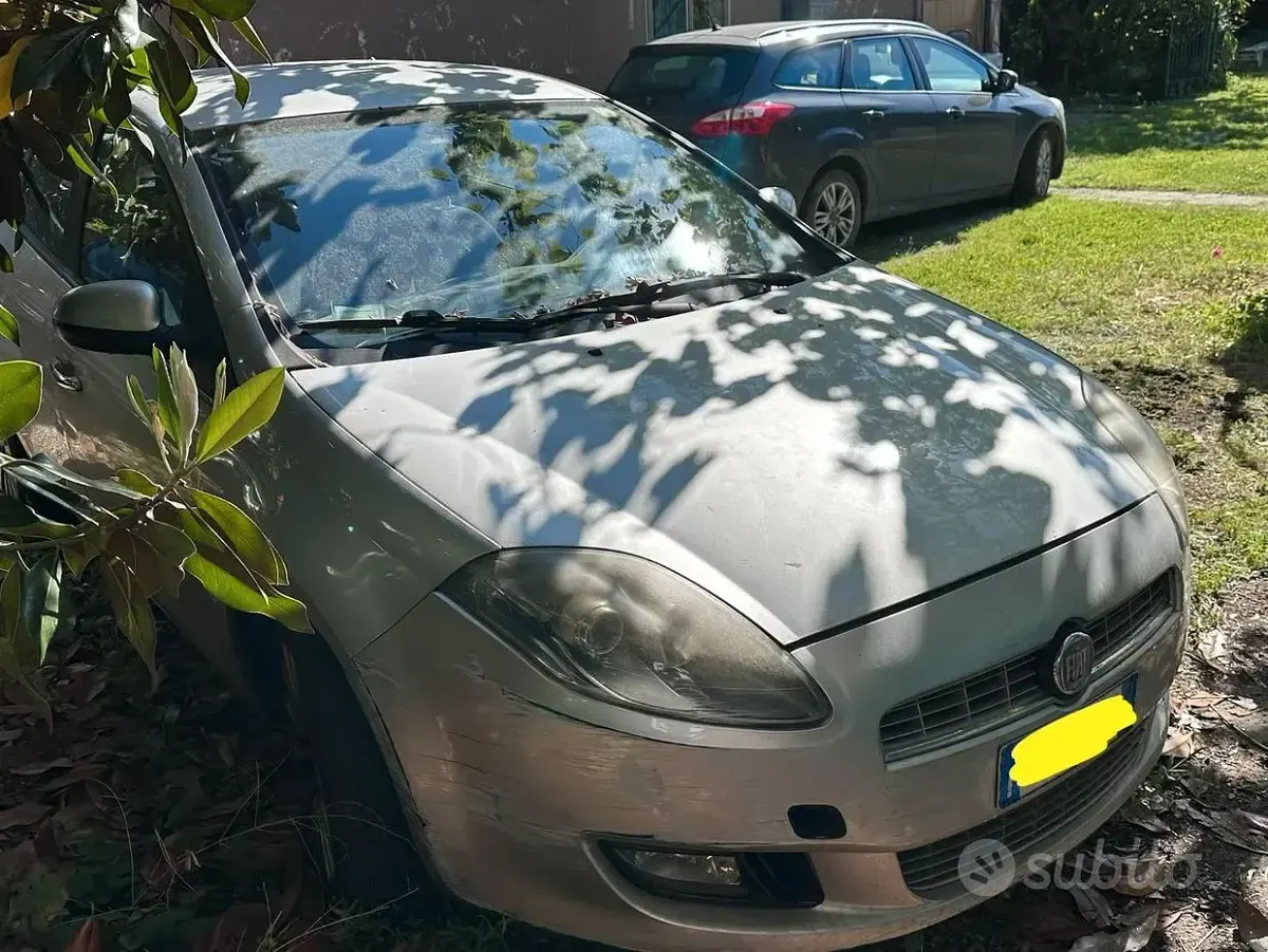 Usata Fiat Bravo 105 CV (77 kW) 2012 Grigio Utilitaria