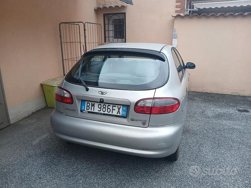 Usata Chevrolet Lanos 86 CV (63 kW) 2001 Grigio Berlina