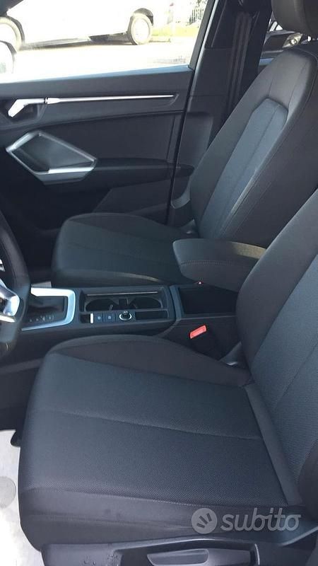 Nero Usata 2019 Audi Q3 S-Line SUV | 27.000 € - Immagine 1/4