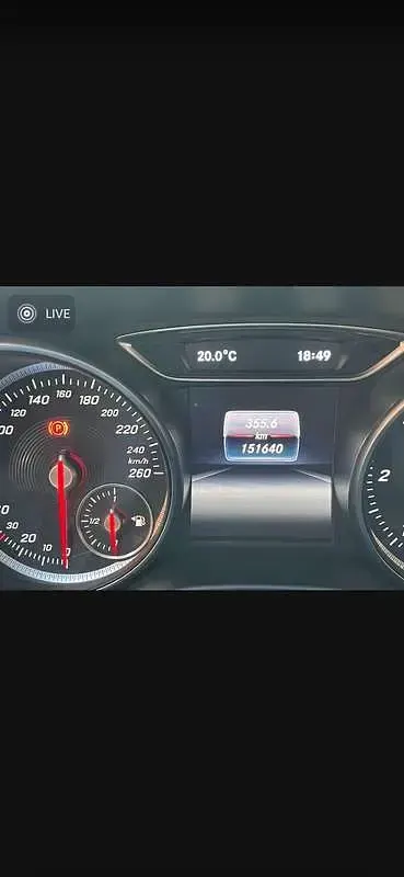 Usata Mercedes GLA200 136 CV (100 kW) 2018 Grigio SUV