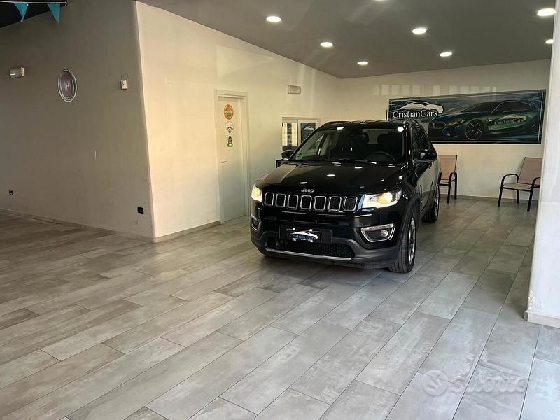 Usata Jeep Compass Limited 140 CV (102 kW) 2017 Nero SUV