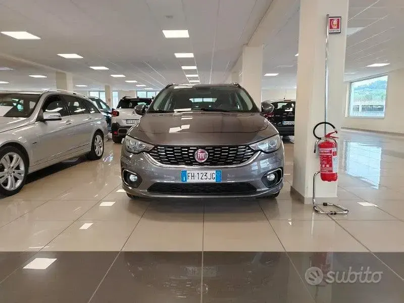 Occasion Fiat Tipo Lounge 120 ch (88 kW) 2017 Gris Break
