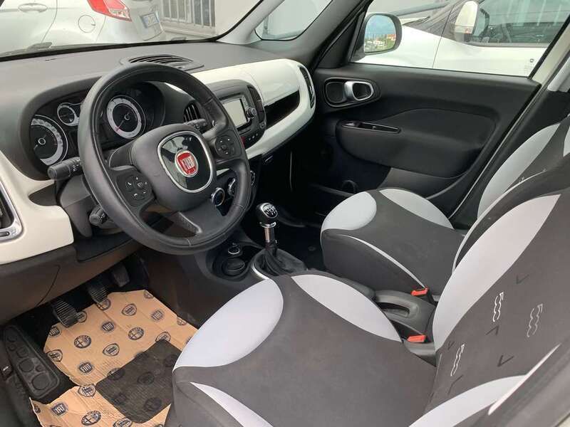 Usata Fiat 500L Living 104 CV (76 kW) 2014 Bianco Monovolume